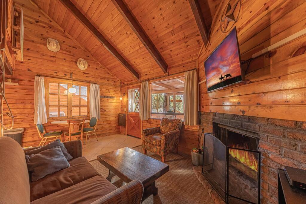 Forest Cabin 4 Cowboys Dream Payson Exterior foto